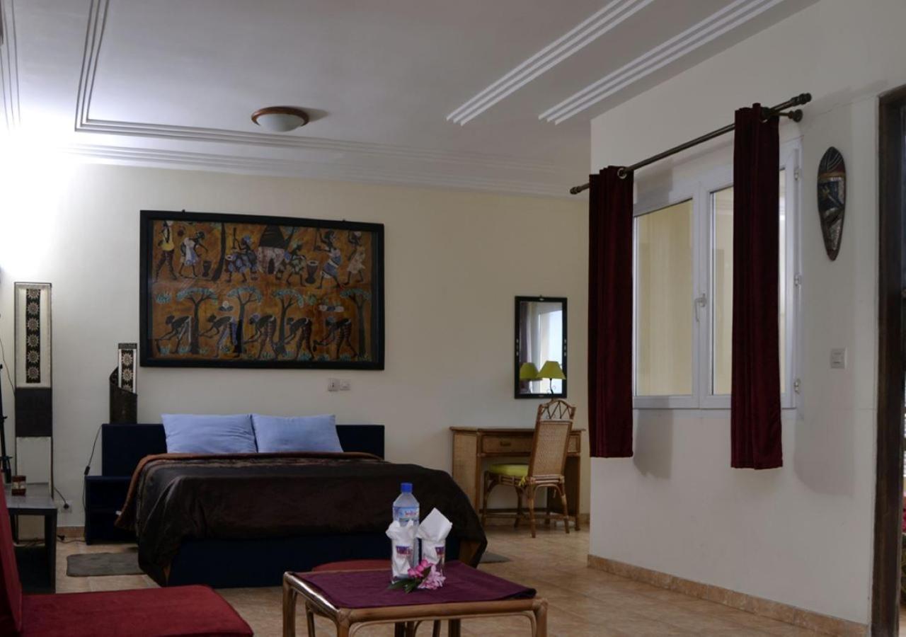 Cocobeach-Hotel Λομέ Εξωτερικό φωτογραφία
