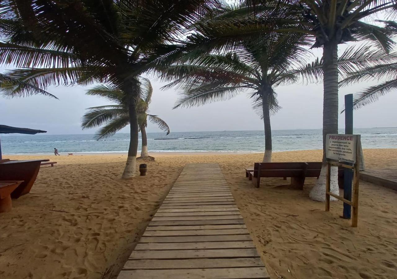 Cocobeach-Hotel Λομέ Εξωτερικό φωτογραφία