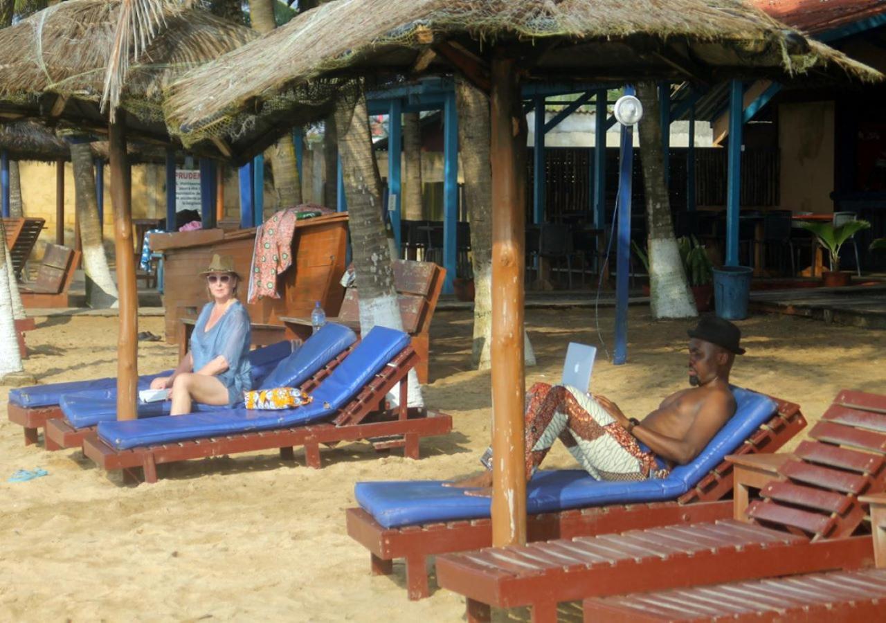 Cocobeach-Hotel Λομέ Εξωτερικό φωτογραφία